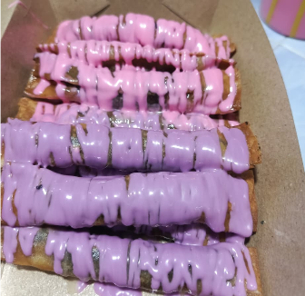 Lumpia Pisang Strawberry